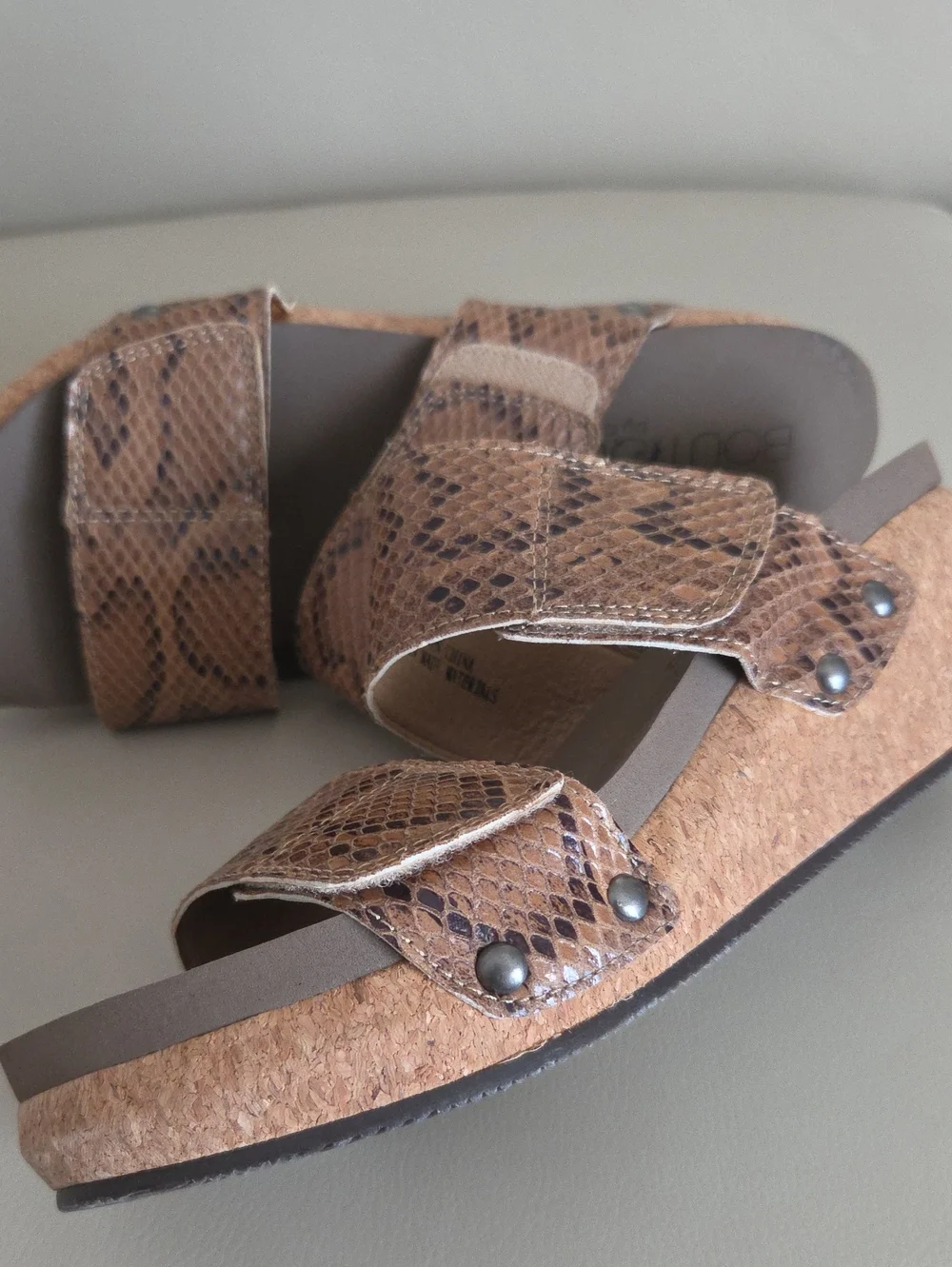 Boutique by  Corkys Tan Brown Snakeskin Platform Slide Sandals Size 9